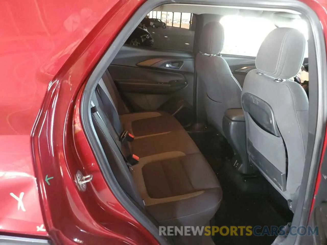 12 Photograph of a damaged car KL79MPSL6MB117195 CHEVROLET TRAILBLZR 2021