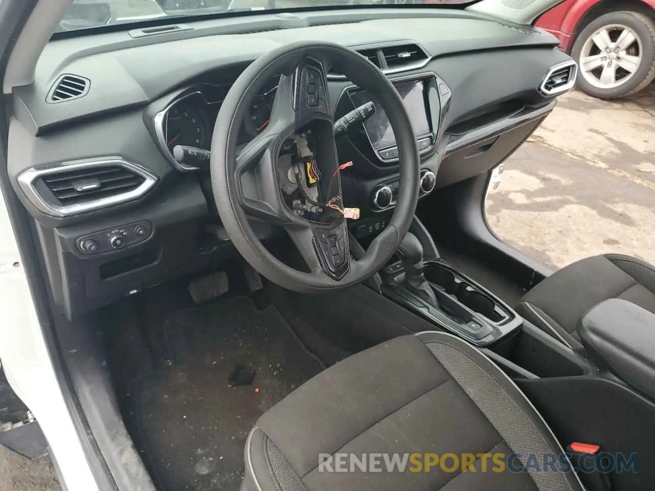 8 Photograph of a damaged car KL79MPSLXMB012031 CHEVROLET TRAILBLZR 2021