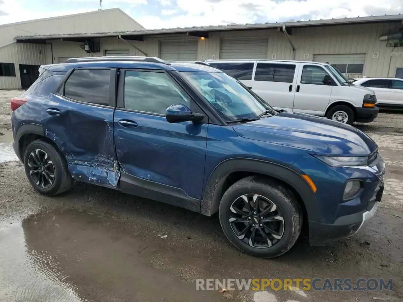4 Photograph of a damaged car KL79MPSLXMB025846 CHEVROLET TRAILBLZR 2021