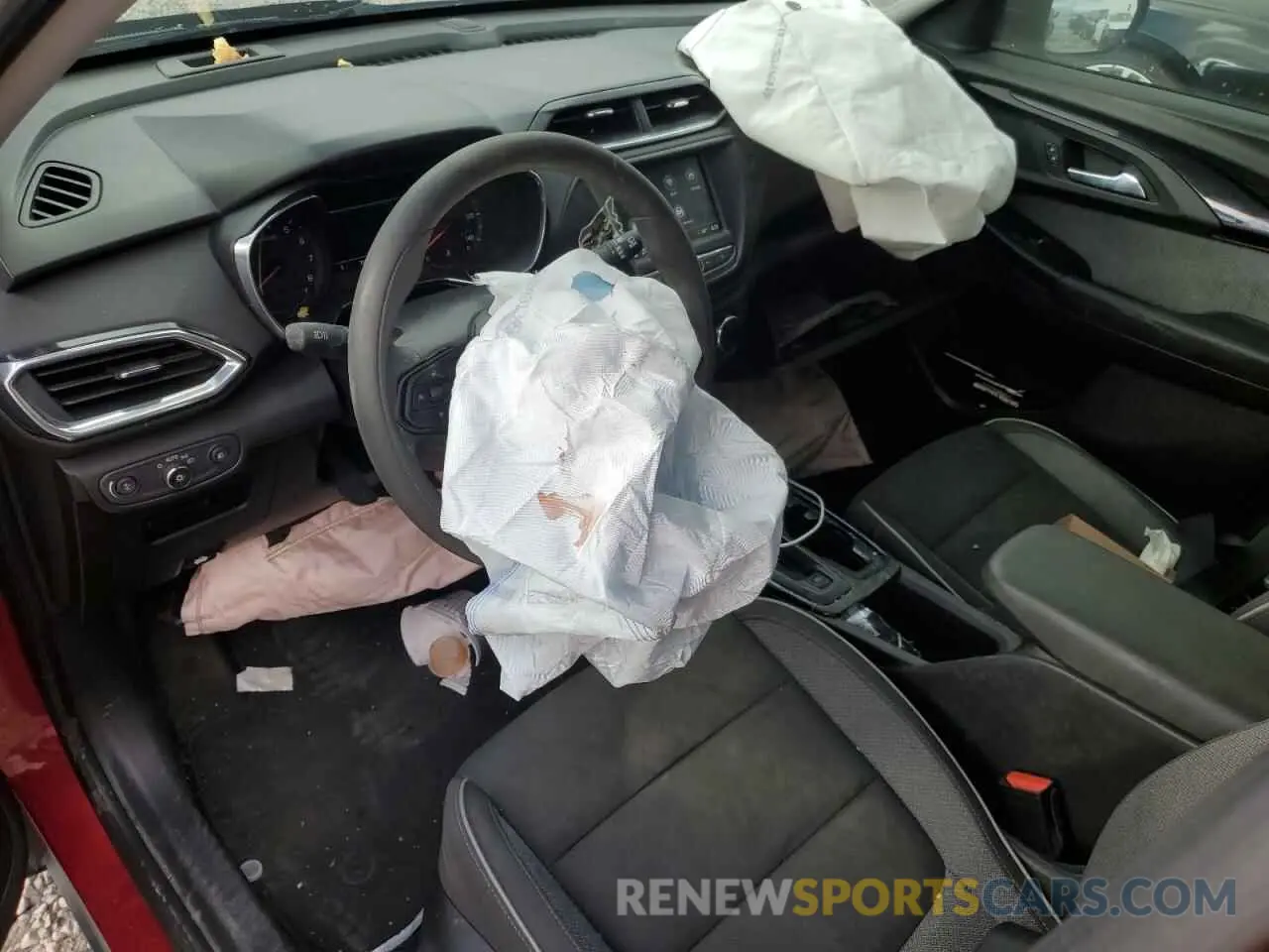 8 Photograph of a damaged car KL79MRSL5MB146120 CHEVROLET TRAILBLZR 2021