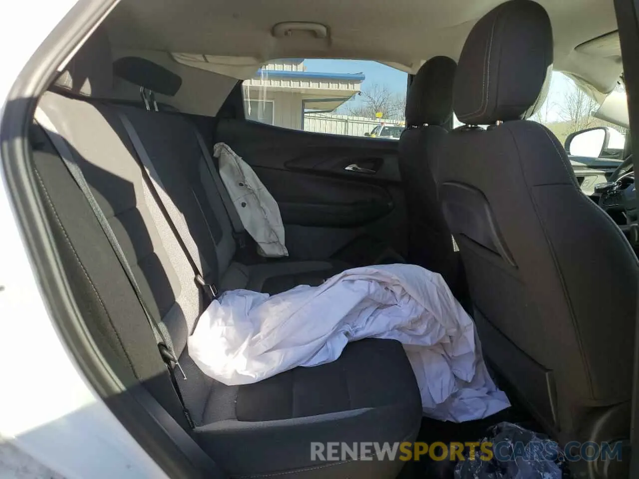 12 Photograph of a damaged car KL79MRSLXMB033585 CHEVROLET TRAILBLZR 2021