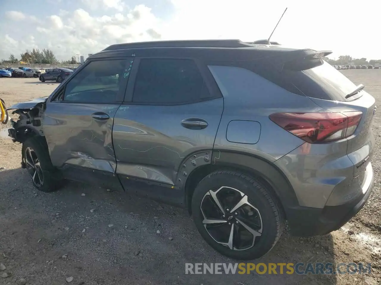 2 Photograph of a damaged car KL79MTSL1MB152333 CHEVROLET TRAILBLZR 2021