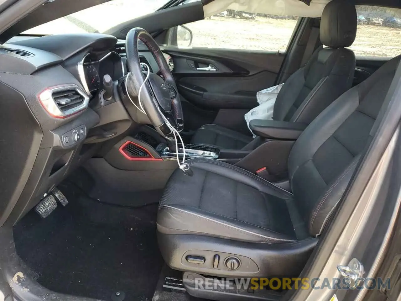 7 Photograph of a damaged car KL79MTSL8MB087366 CHEVROLET TRAILBLZR 2021
