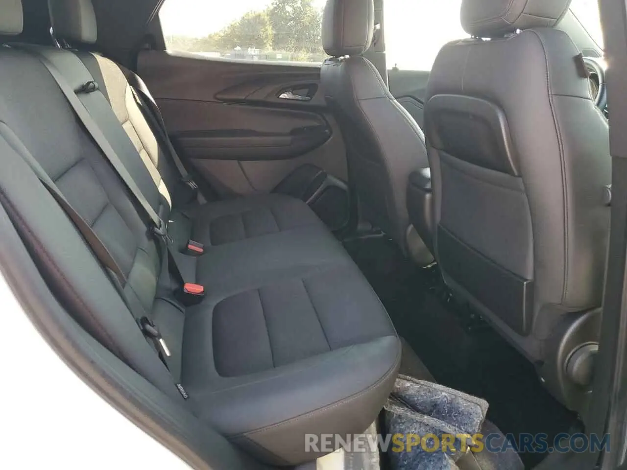 11 Photograph of a damaged car KL79MTSL9MB139152 CHEVROLET TRAILBLZR 2021