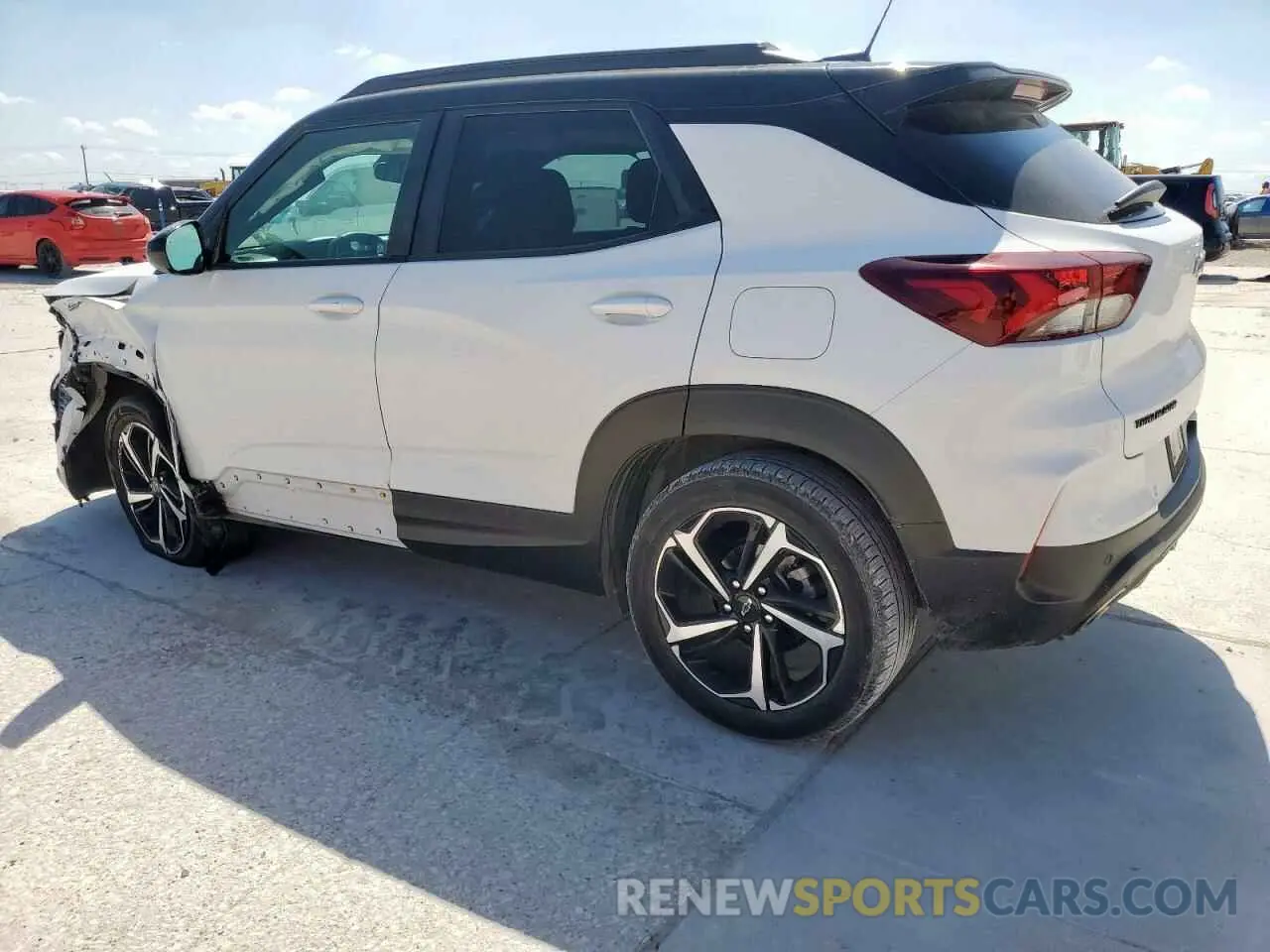 2 Photograph of a damaged car KL79MTSLXMB150581 CHEVROLET TRAILBLZR 2021