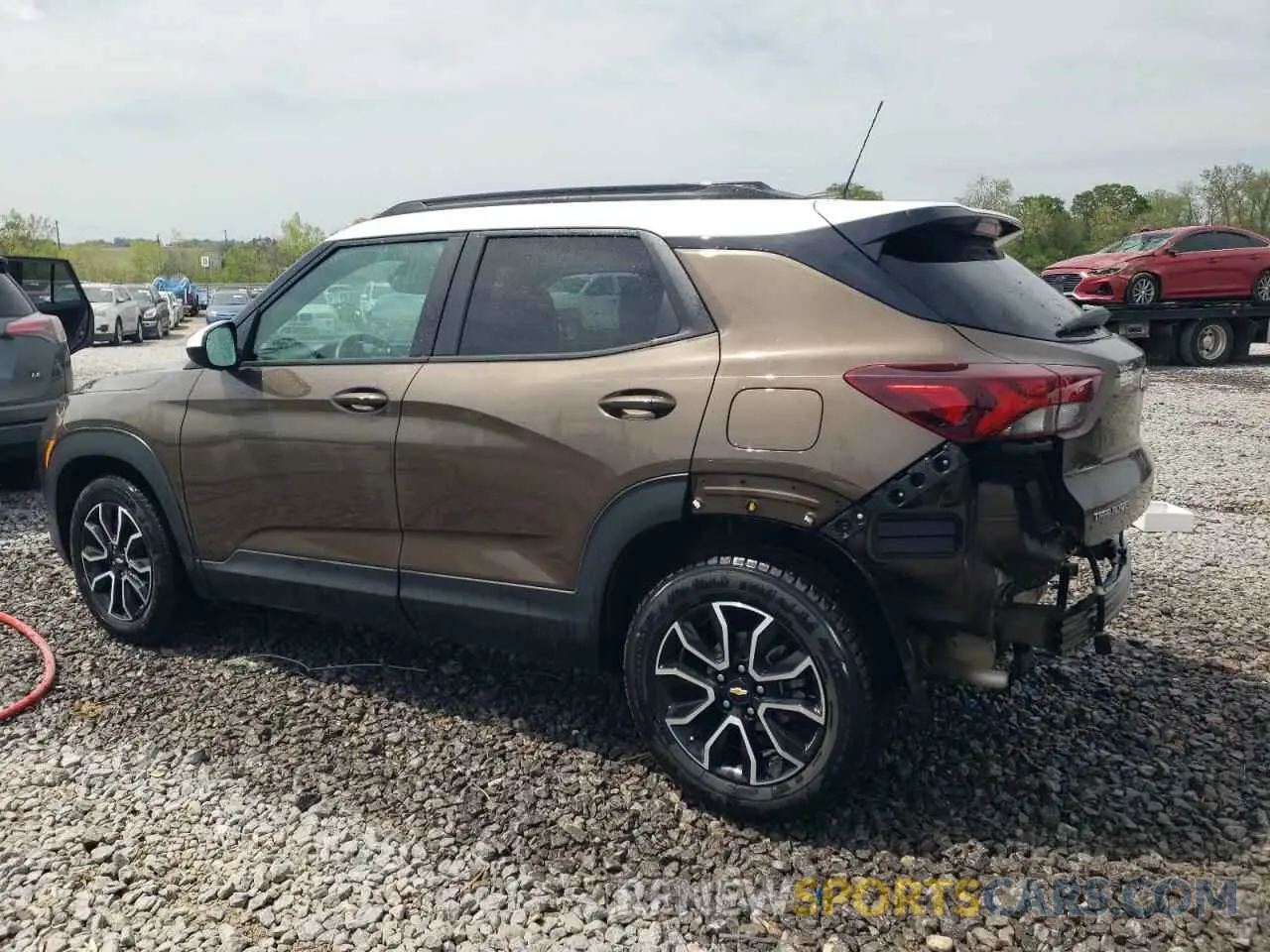 2 Photograph of a damaged car KL79MVSL6MB160441 CHEVROLET TRAILBLZR 2021