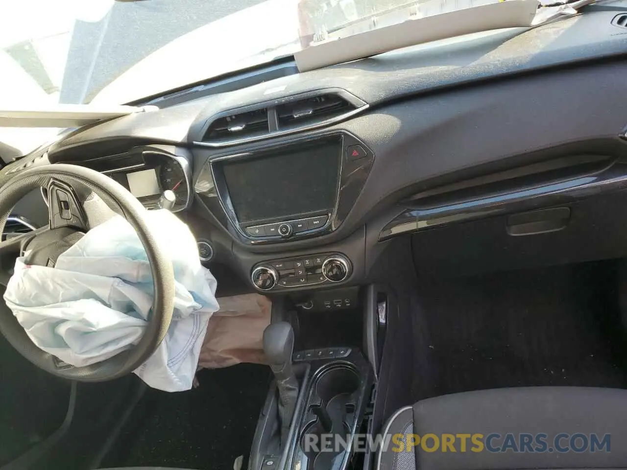 8 Photograph of a damaged car KL79MPSL4NB020370 CHEVROLET TRAILBLZR 2022
