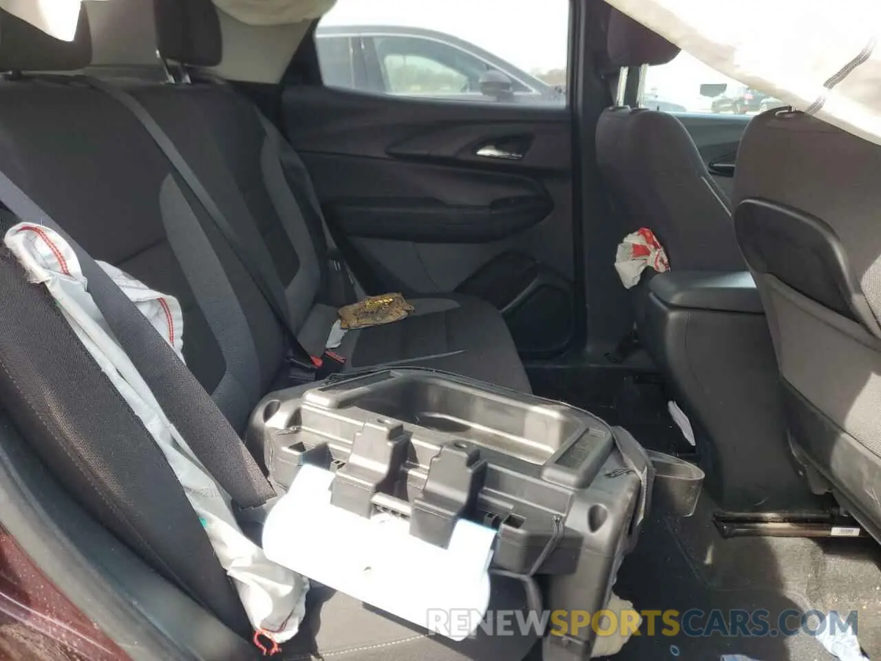 11 Photograph of a damaged car KL79MPSL4NB060948 CHEVROLET TRAILBLZR 2022