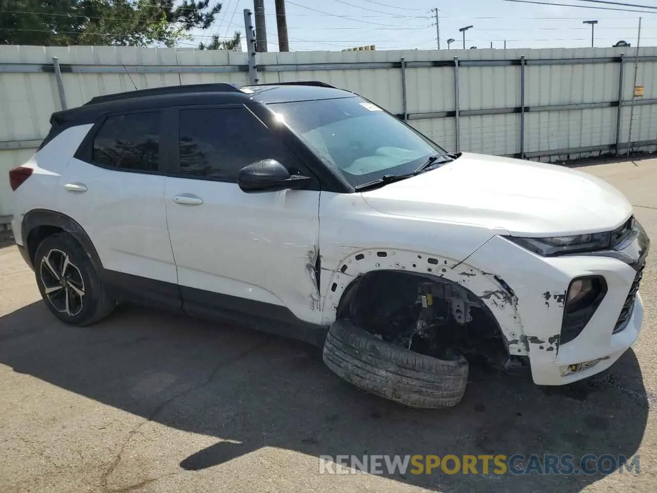 4 Photograph of a damaged car KL79MUSL0NB016914 CHEVROLET TRAILBLZR 2022