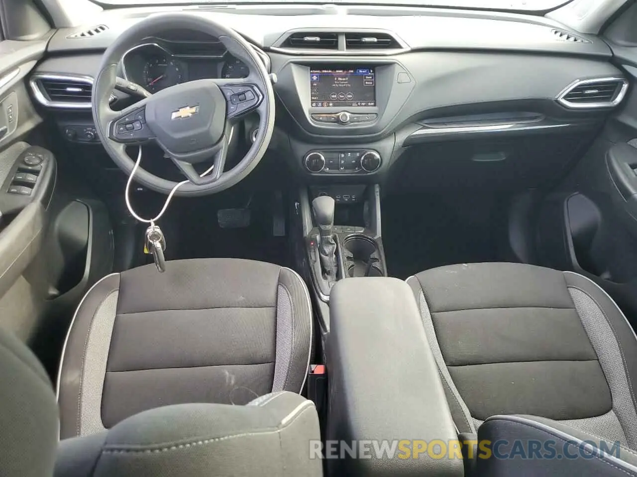 8 Photograph of a damaged car KL79MPS21PB201632 CHEVROLET TRAILBLZR 2023