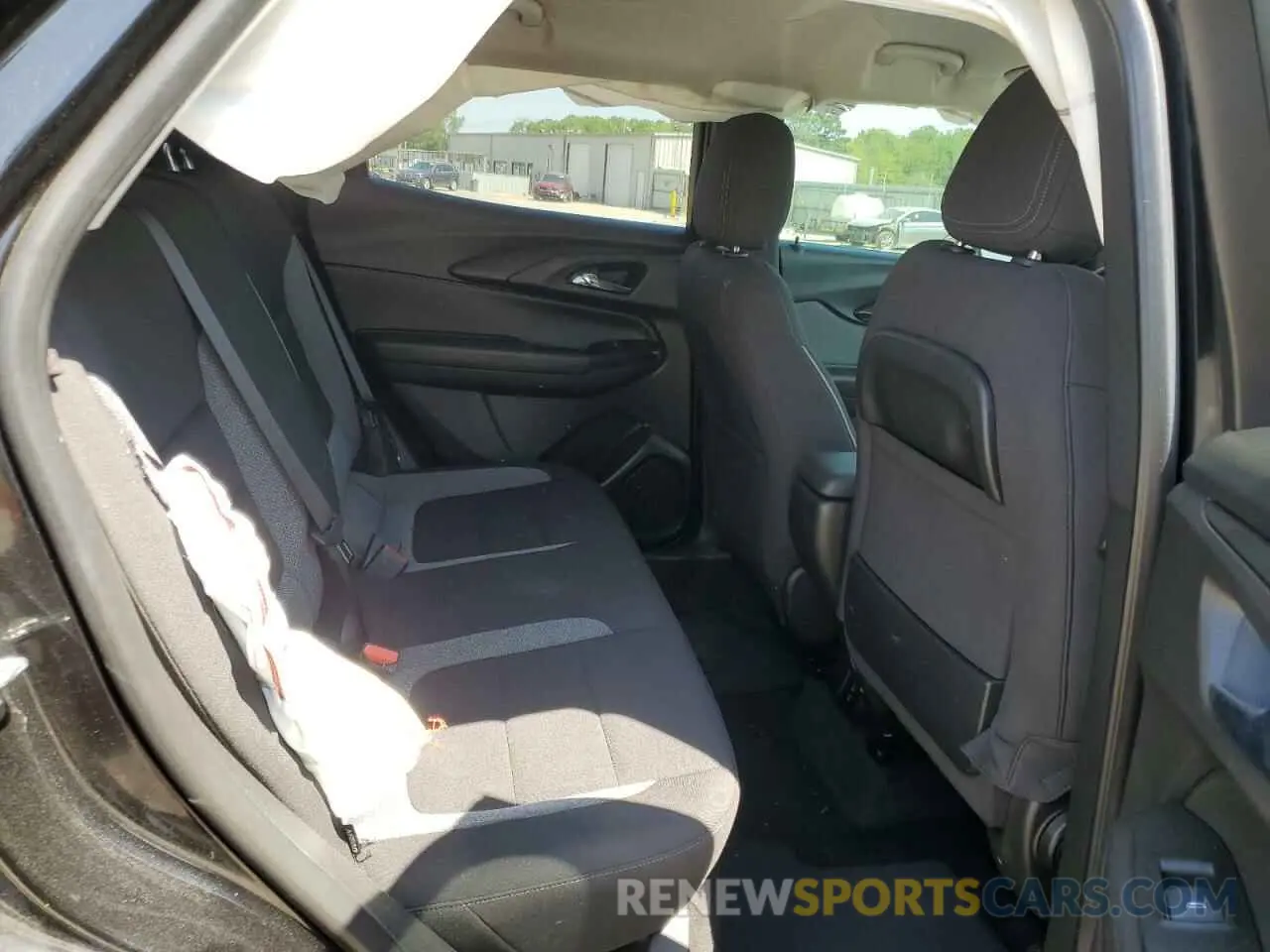 10 Photograph of a damaged car KL79MPSL8PB188404 CHEVROLET TRAILBLZR 2023