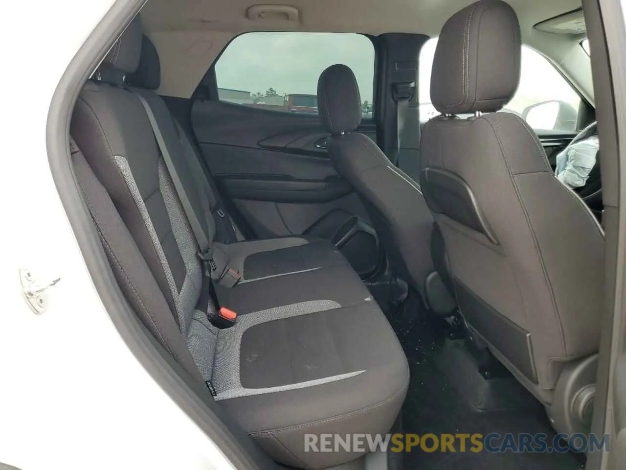 11 Photograph of a damaged car KL79MMS28RB073651 CHEVROLET TRAILBLZR 2024