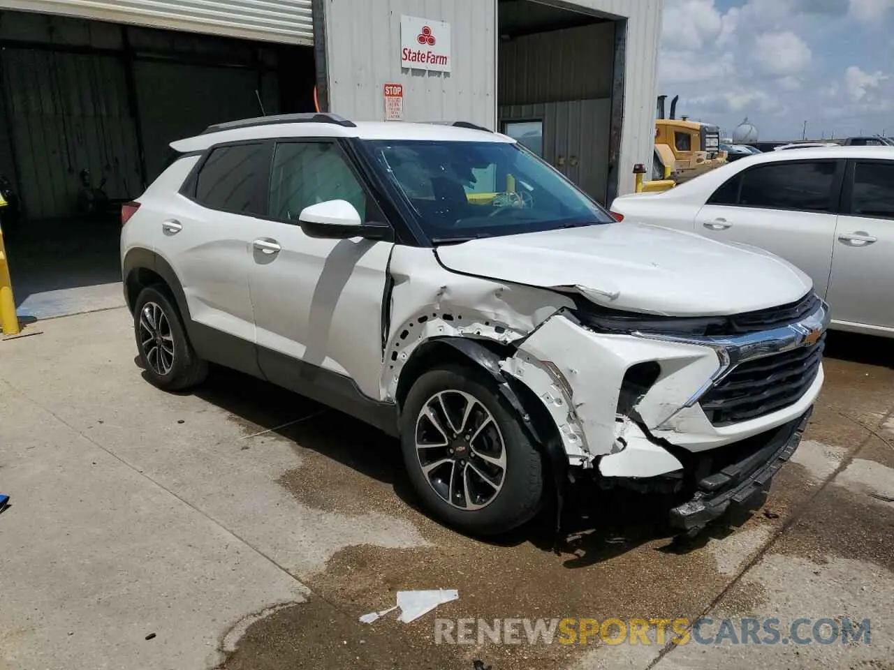 4 Photograph of a damaged car KL79MPS21RB035339 CHEVROLET TRAILBLZR 2024