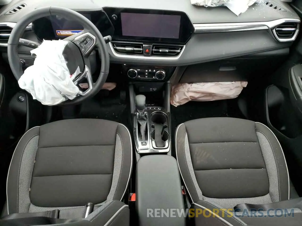 8 Photograph of a damaged car KL79MPSL4RB135430 CHEVROLET TRAILBLZR 2024