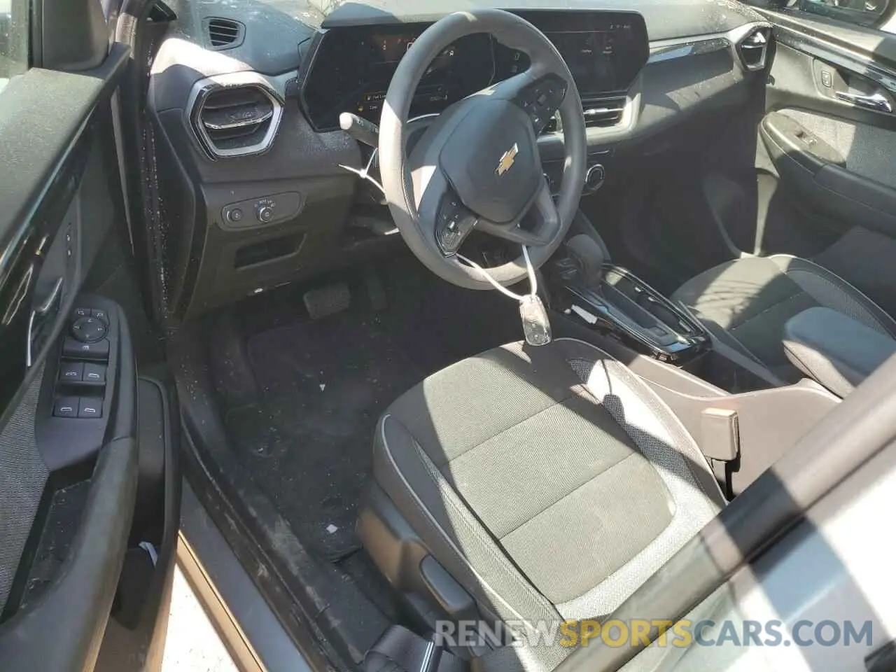 8 Photograph of a damaged car KL79MPSL5RB169523 CHEVROLET TRAILBLZR 2024