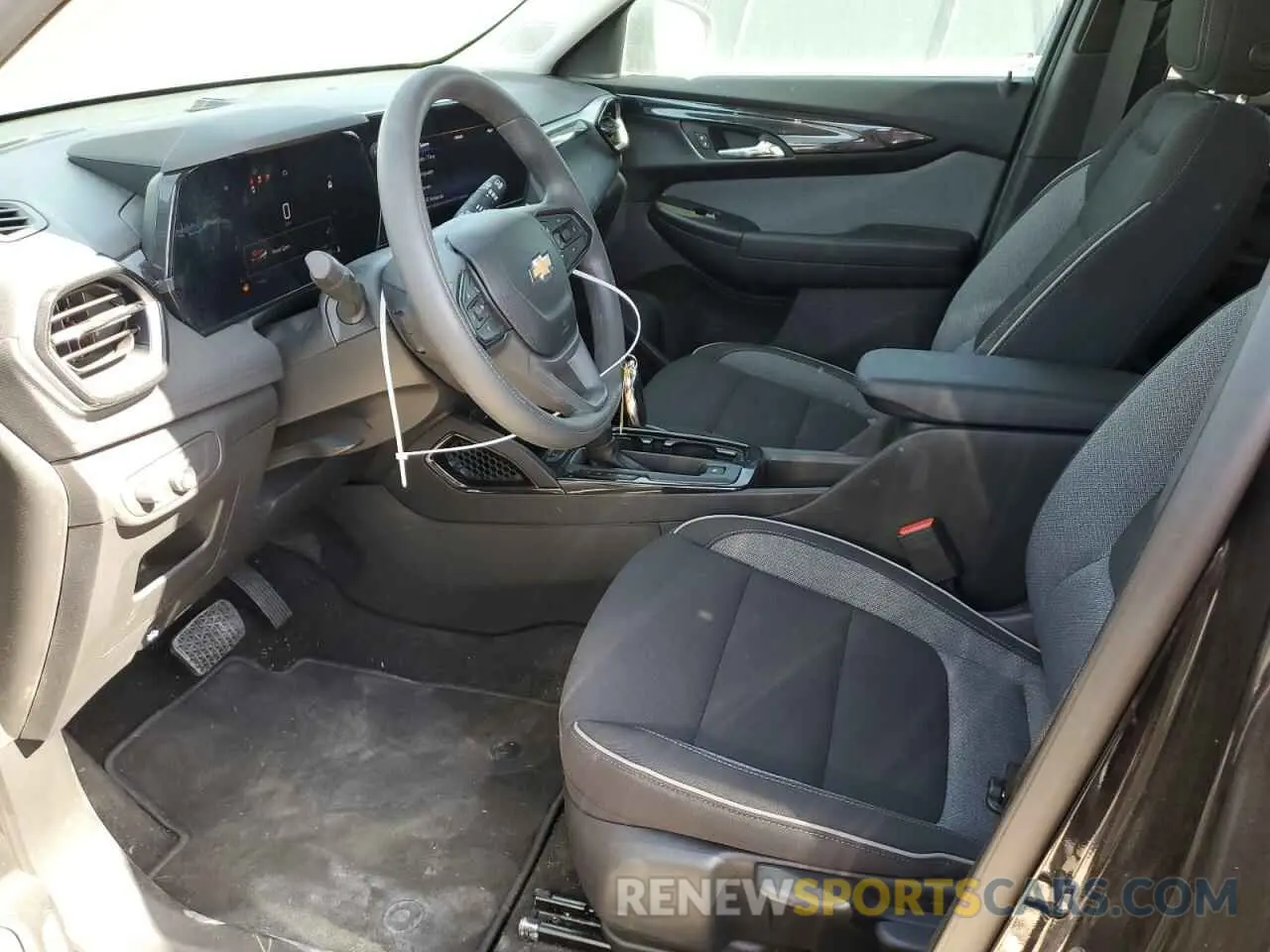 7 Photograph of a damaged car KL79MRSL1RB117530 CHEVROLET TRAILBLZR 2024