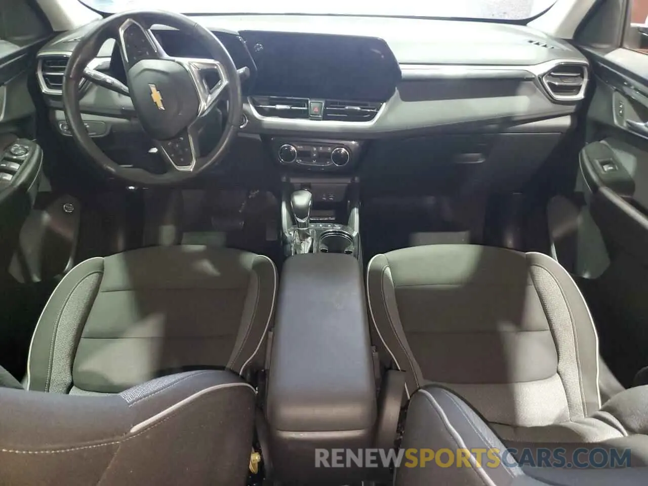 8 Photograph of a damaged car KL79MRSL9RB133278 CHEVROLET TRAILBLZR 2024