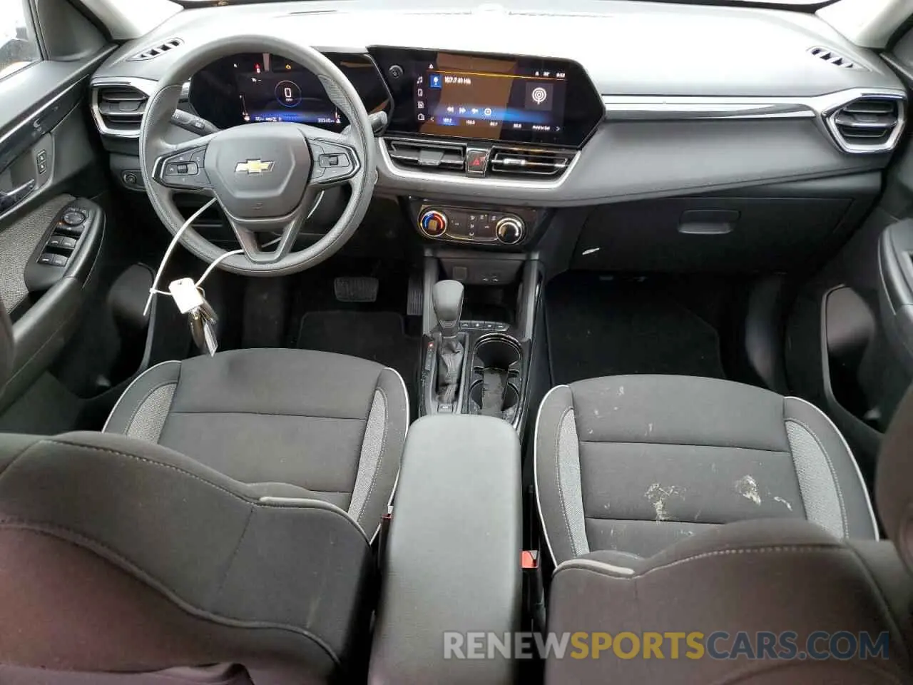 8 Photograph of a damaged car KL79MRSLXRB113721 CHEVROLET TRAILBLZR 2024