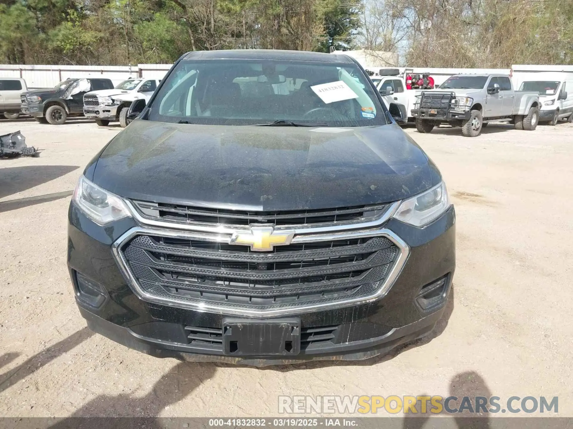 13 Photograph of a damaged car 1GNERFKW0KJ165566 CHEVROLET TRAVERSE 2019