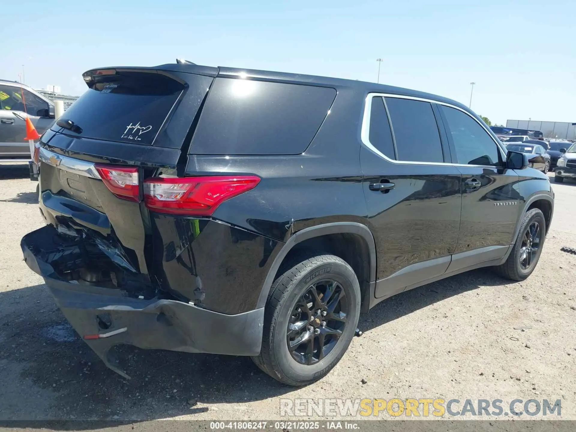 4 Photograph of a damaged car 1GNERFKW1KJ310856 CHEVROLET TRAVERSE 2019
