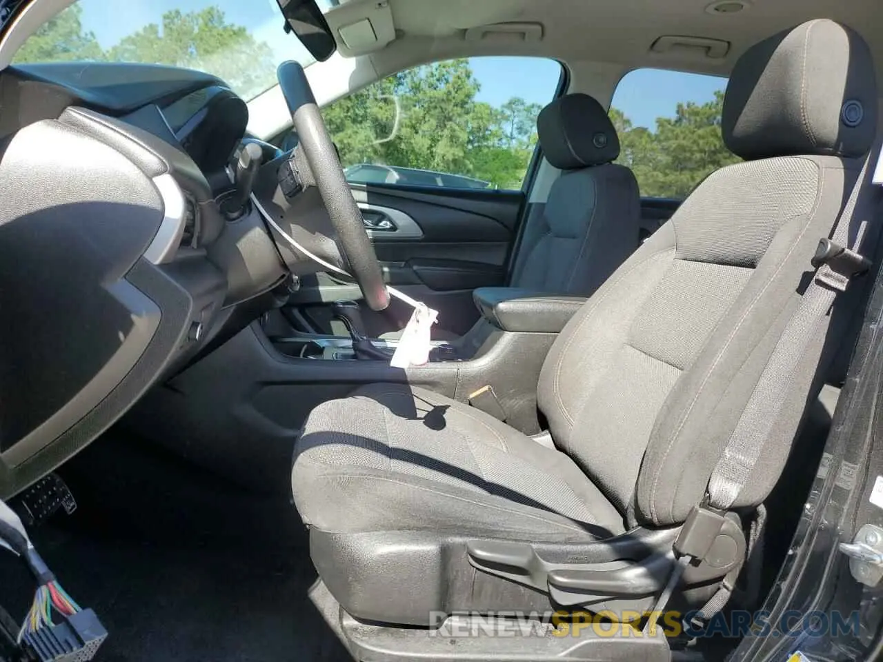 7 Photograph of a damaged car 1GNERFKW2KJ246410 CHEVROLET TRAVERSE 2019