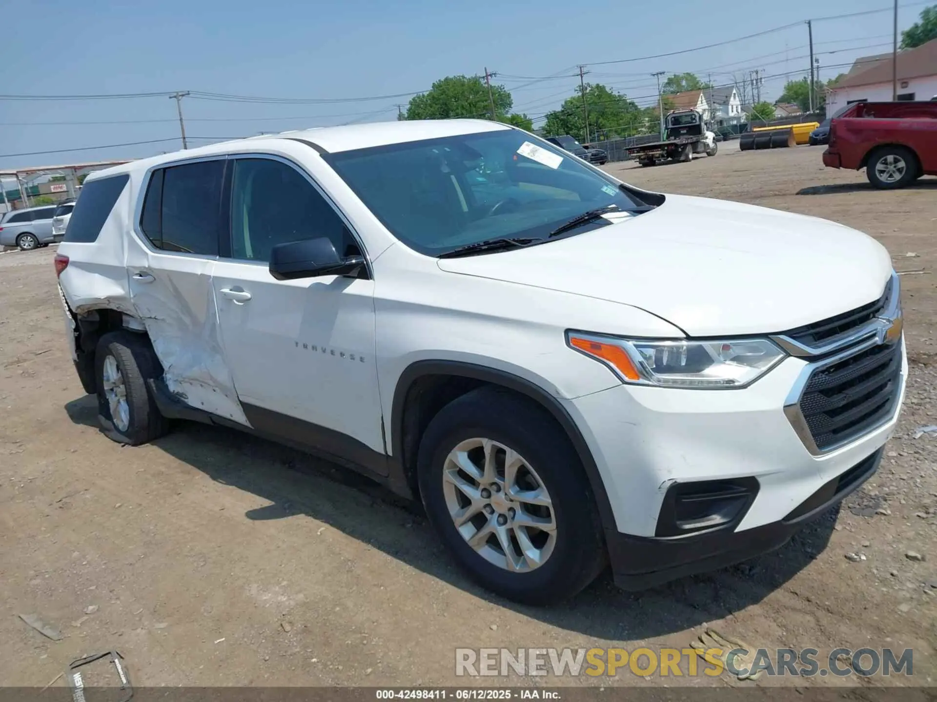 1 Photograph of a damaged car 1GNERFKW2KJ279570 CHEVROLET TRAVERSE 2019