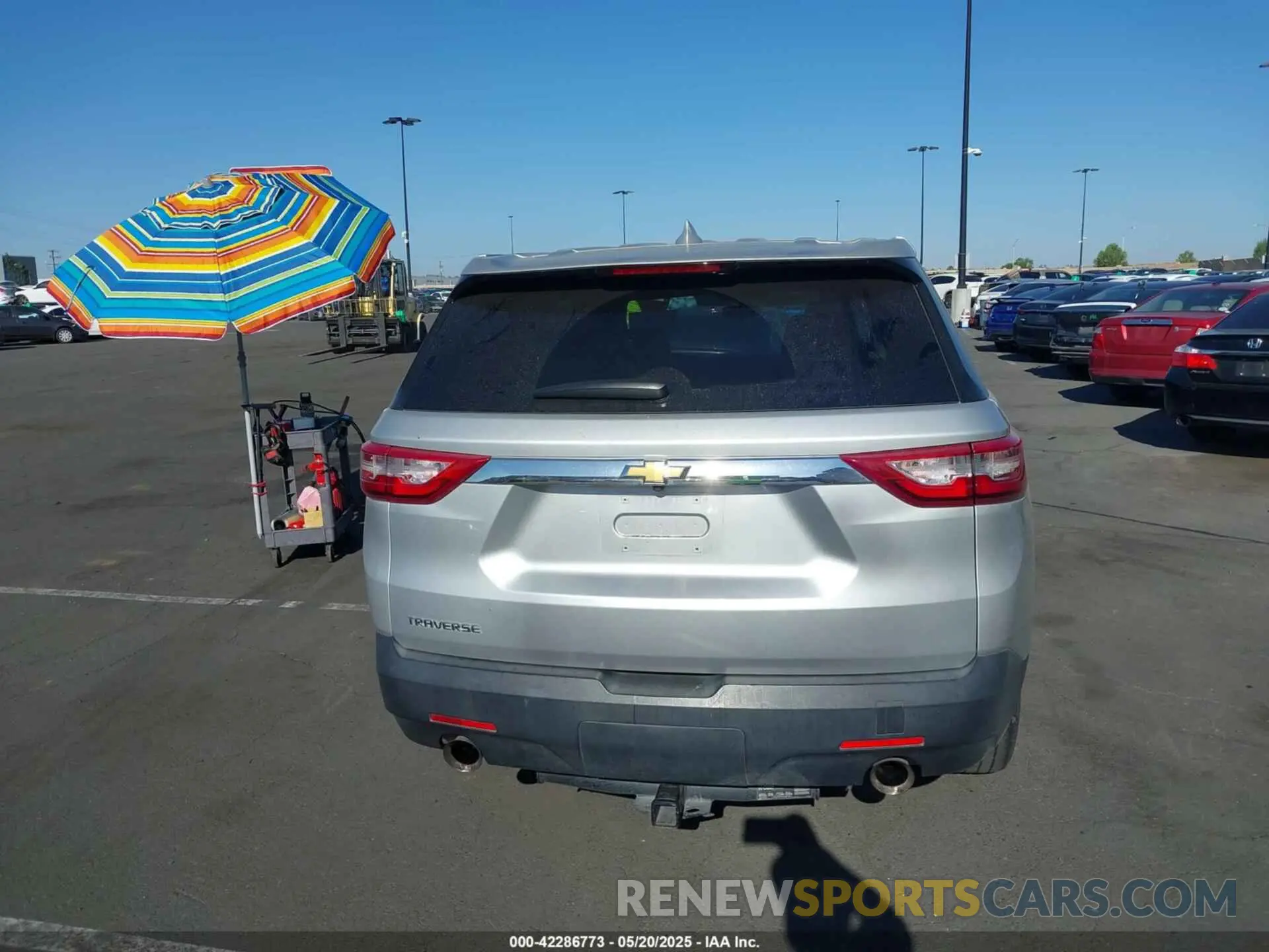 17 Photograph of a damaged car 1GNERFKW3KJ238929 CHEVROLET TRAVERSE 2019