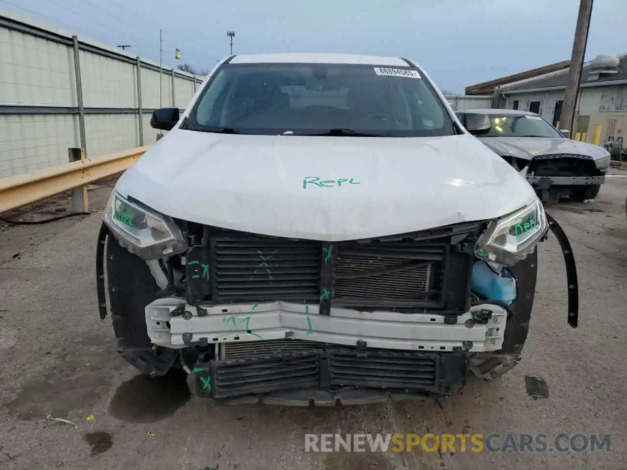 5 Photograph of a damaged car 1GNERFKW3KJ300944 CHEVROLET TRAVERSE 2019