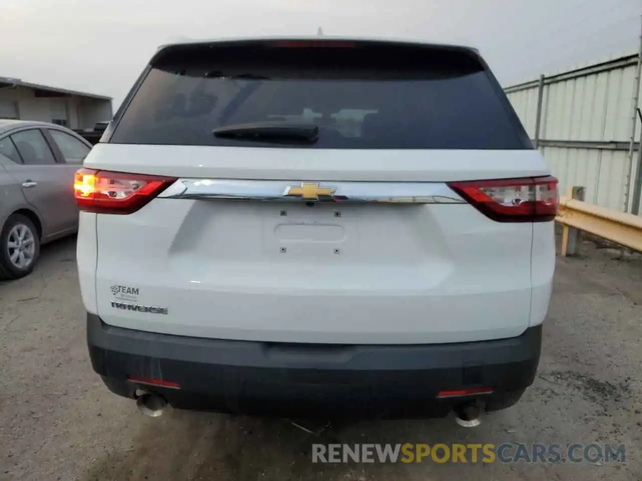 6 Photograph of a damaged car 1GNERFKW3KJ300944 CHEVROLET TRAVERSE 2019