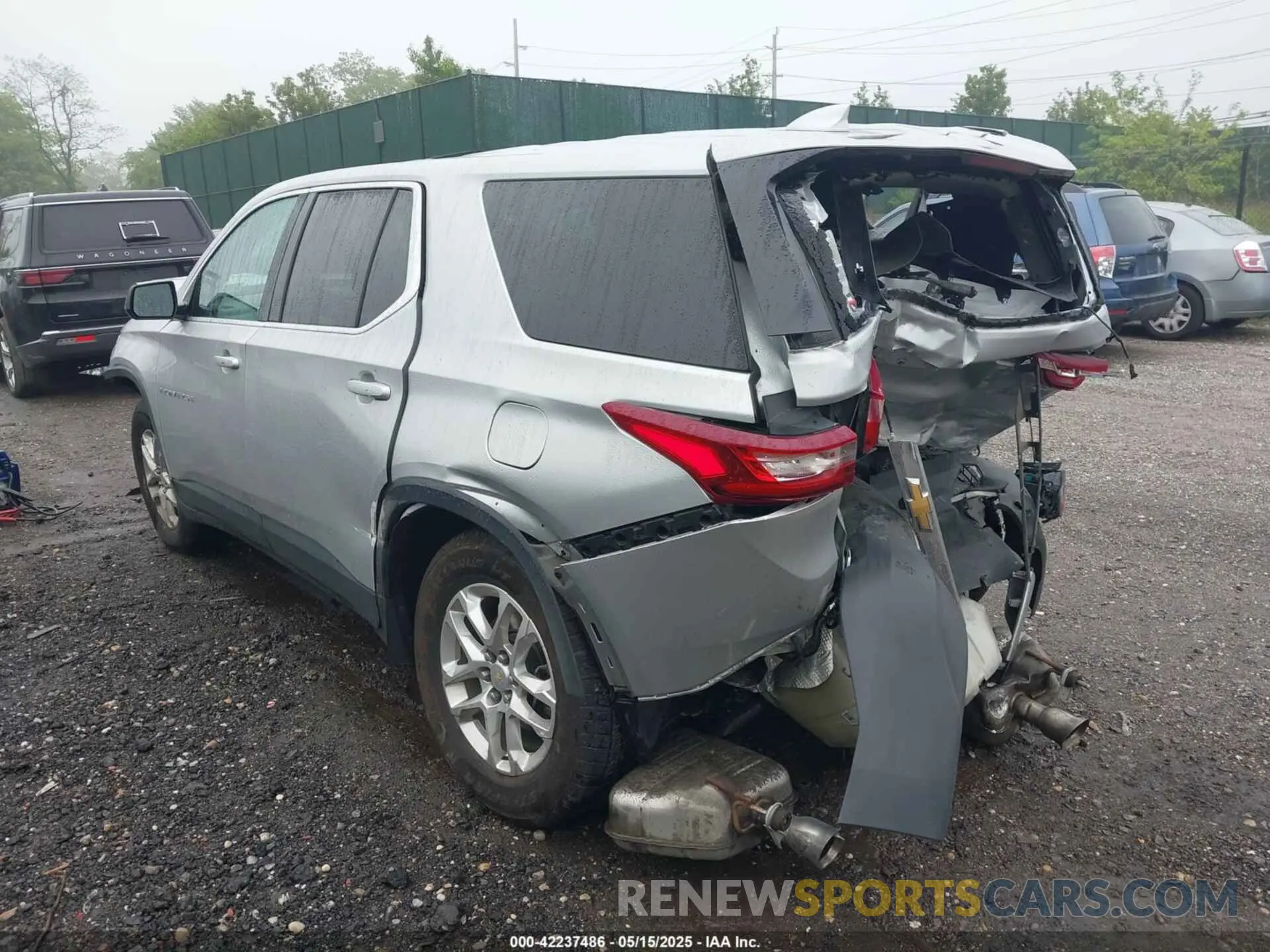 3 Photograph of a damaged car 1GNERFKW4KJ156921 CHEVROLET TRAVERSE 2019
