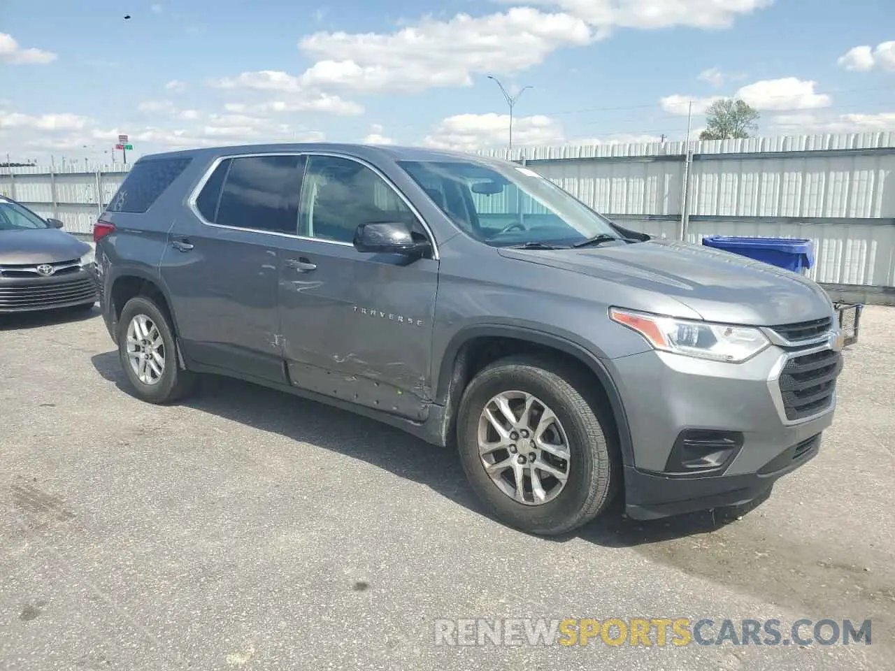 4 Photograph of a damaged car 1GNERFKW4KJ194696 CHEVROLET TRAVERSE 2019