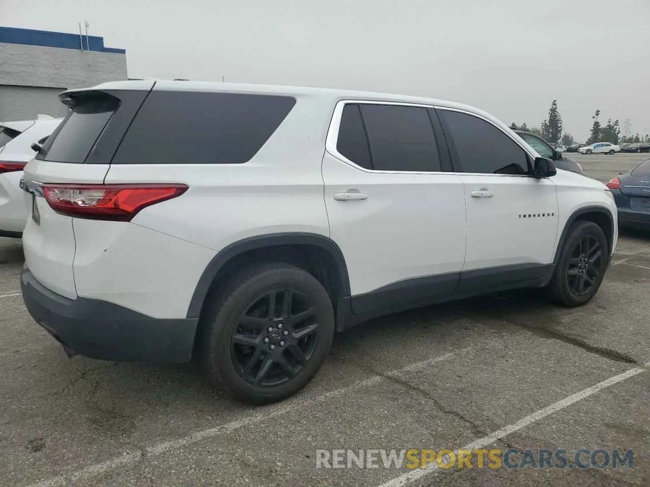 3 Photograph of a damaged car 1GNERFKW5KJ128819 CHEVROLET TRAVERSE 2019