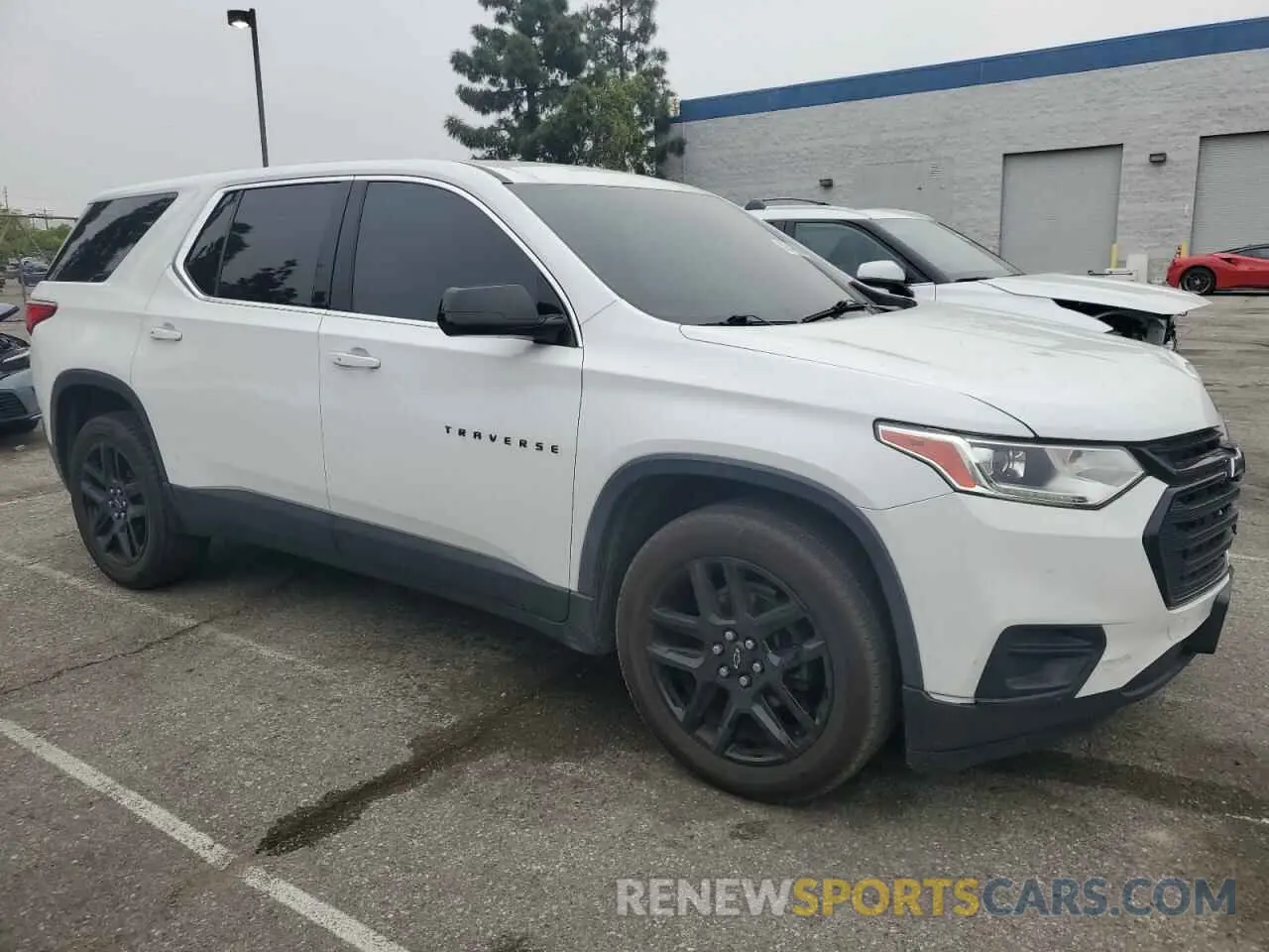 4 Photograph of a damaged car 1GNERFKW5KJ128819 CHEVROLET TRAVERSE 2019