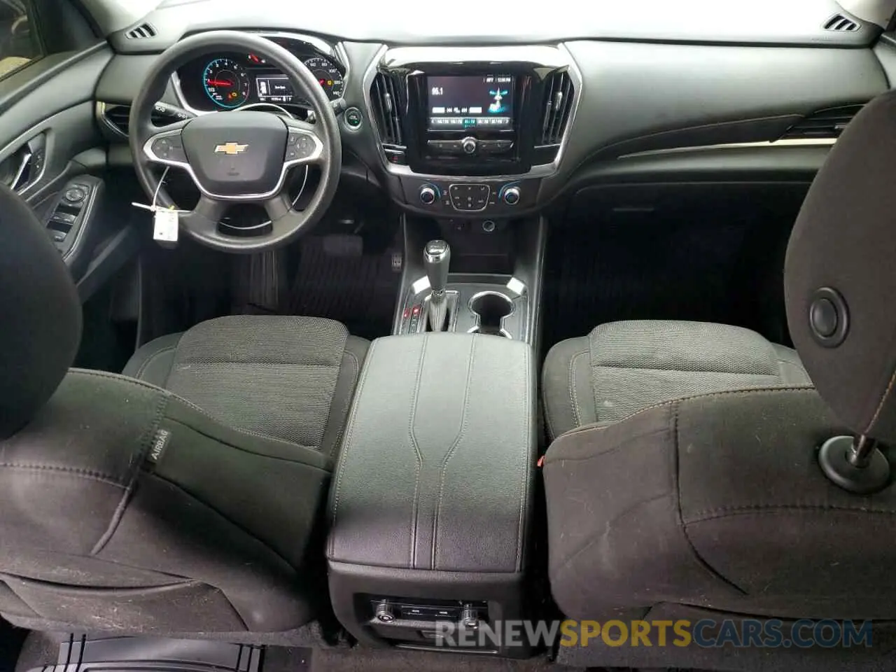 8 Photograph of a damaged car 1GNERFKW5KJ128819 CHEVROLET TRAVERSE 2019