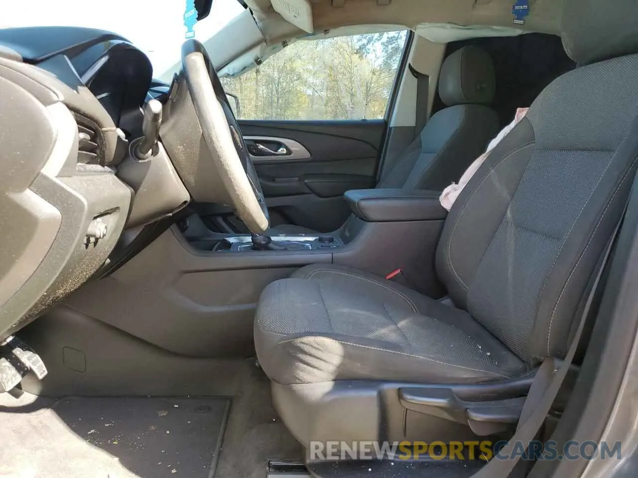 7 Photograph of a damaged car 1GNERFKW5KJ250497 CHEVROLET TRAVERSE 2019