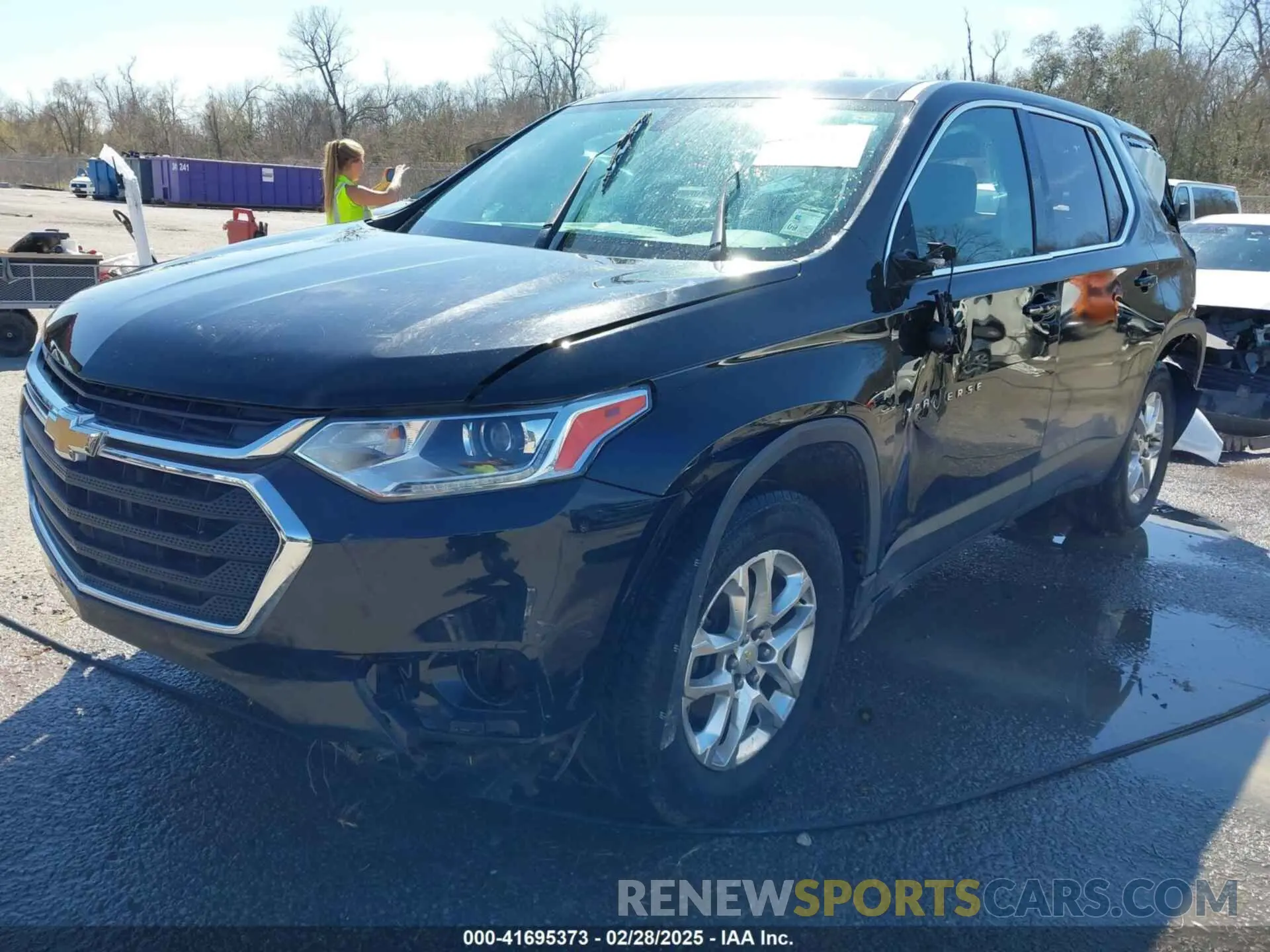 2 Photograph of a damaged car 1GNERFKW5KJ283466 CHEVROLET TRAVERSE 2019