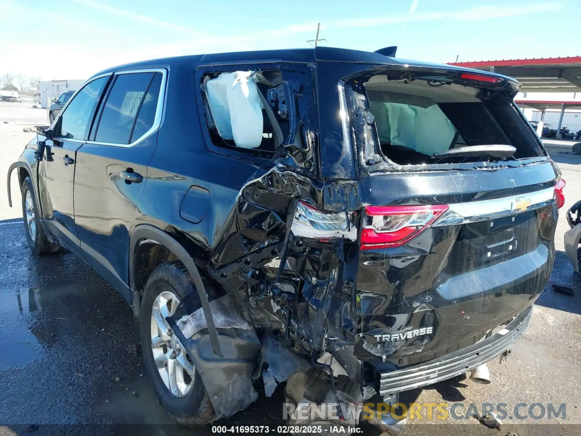 3 Photograph of a damaged car 1GNERFKW5KJ283466 CHEVROLET TRAVERSE 2019