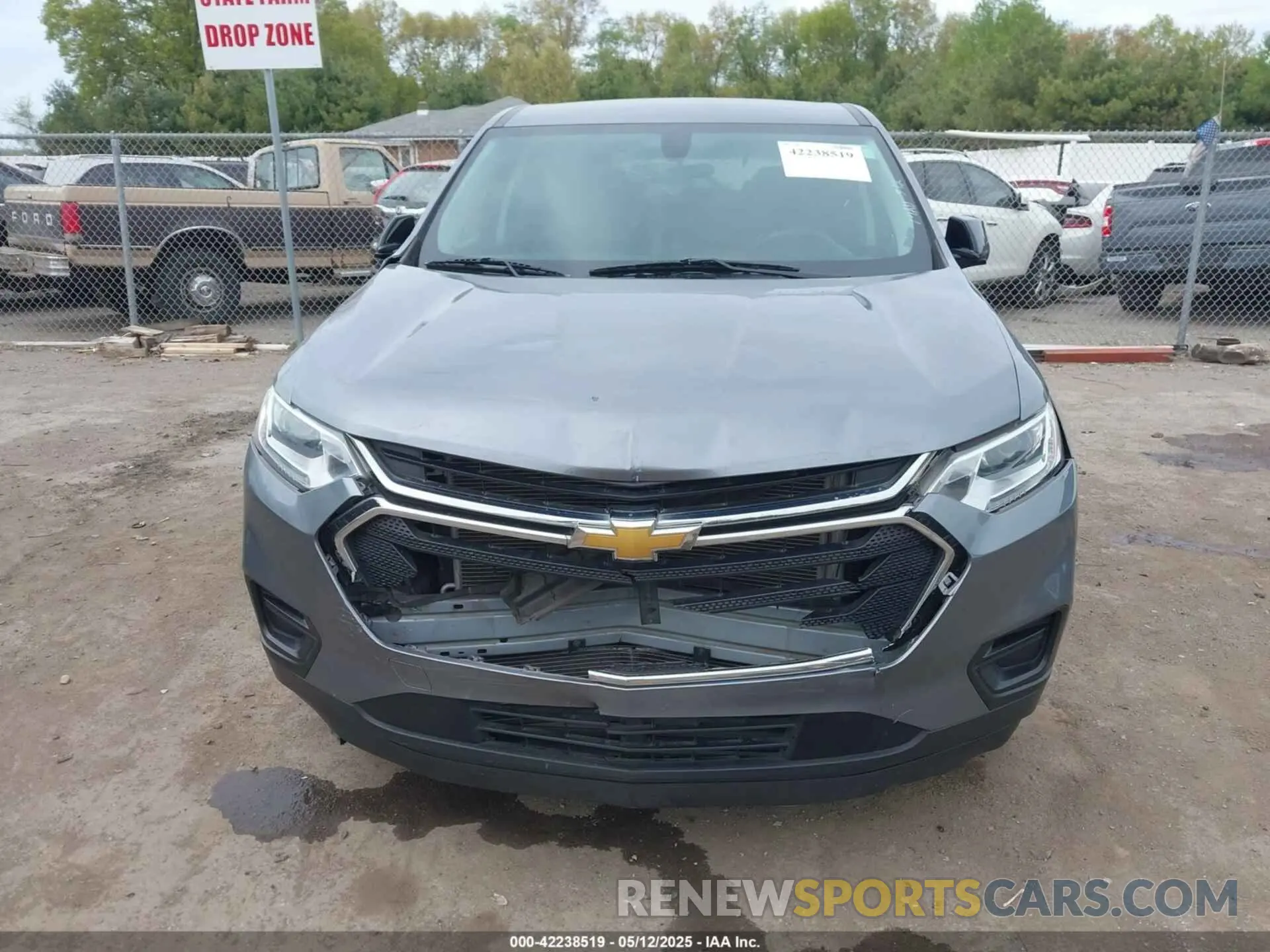 6 Photograph of a damaged car 1GNERFKW5KJ283936 CHEVROLET TRAVERSE 2019