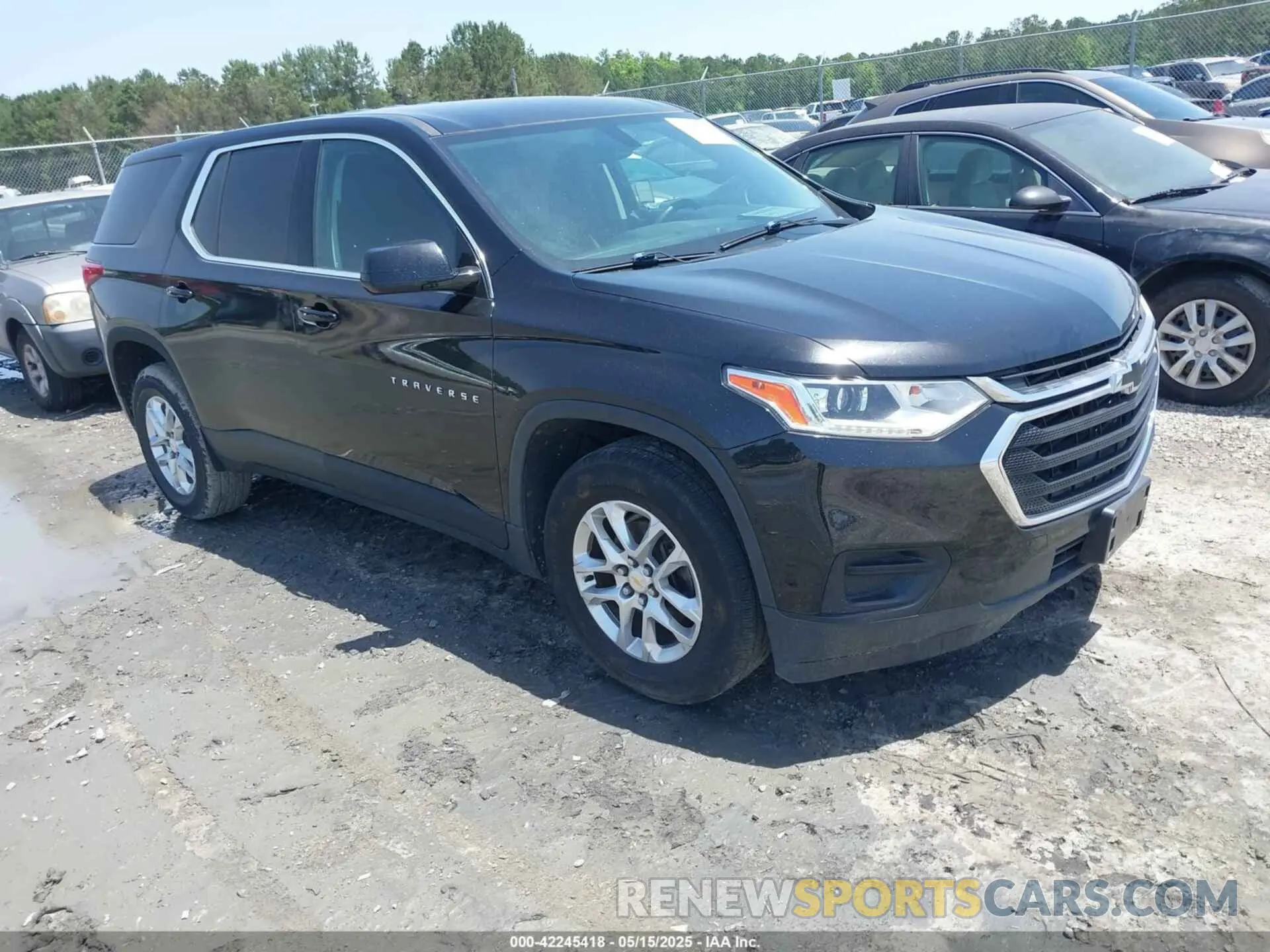 1 Photograph of a damaged car 1GNERFKW5KJ313467 CHEVROLET TRAVERSE 2019