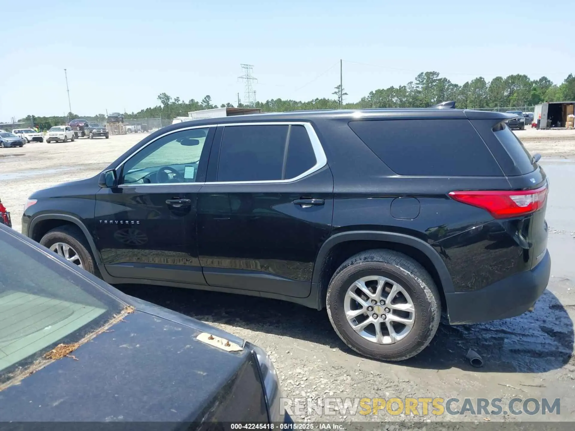 14 Photograph of a damaged car 1GNERFKW5KJ313467 CHEVROLET TRAVERSE 2019