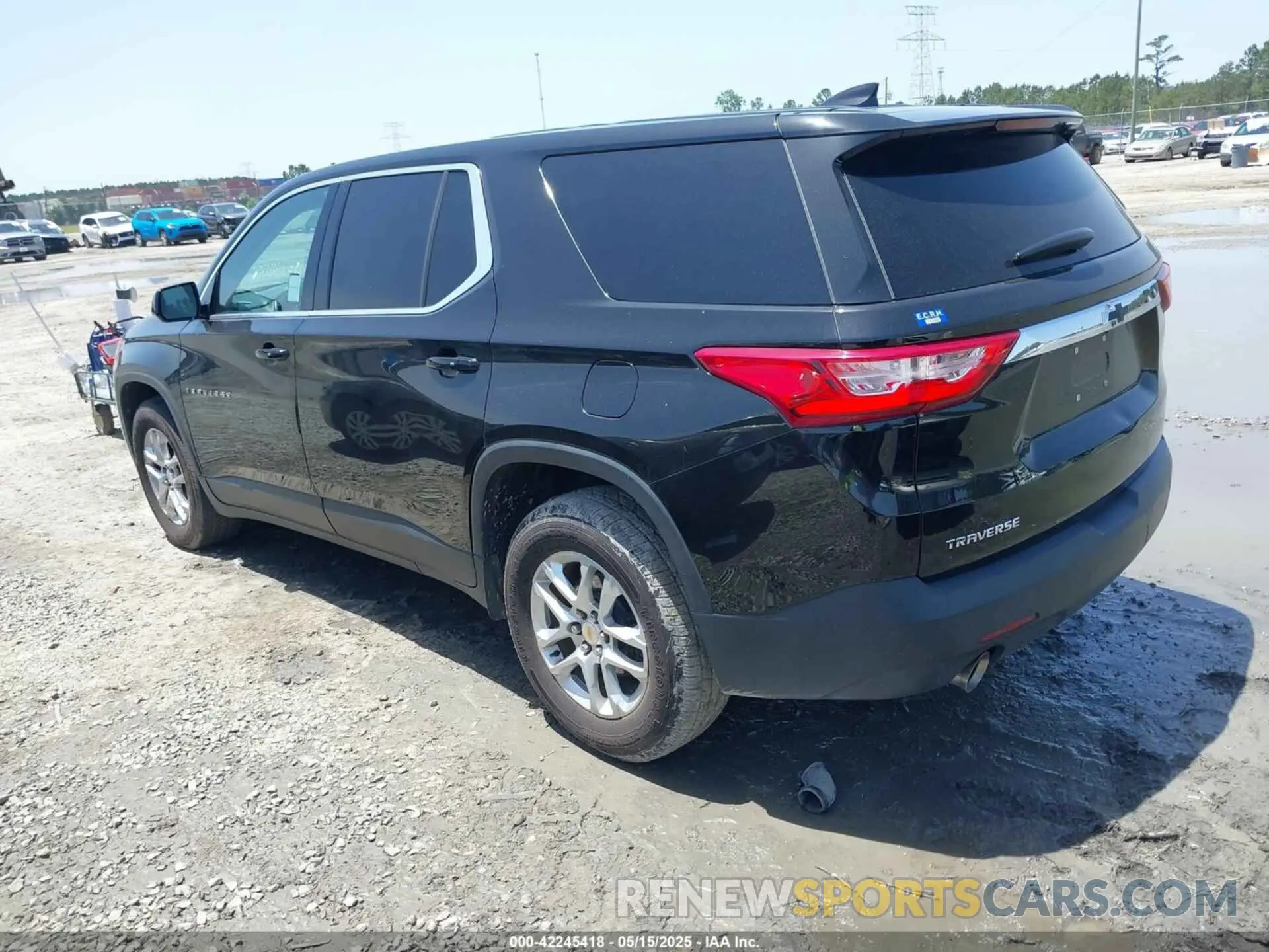 3 Photograph of a damaged car 1GNERFKW5KJ313467 CHEVROLET TRAVERSE 2019
