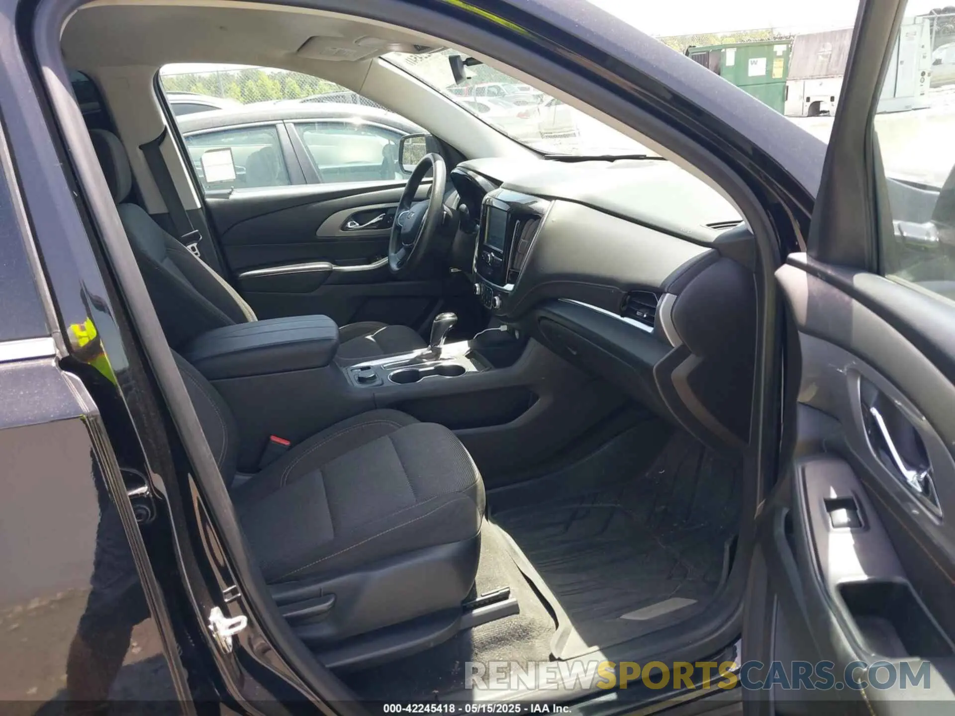 5 Photograph of a damaged car 1GNERFKW5KJ313467 CHEVROLET TRAVERSE 2019