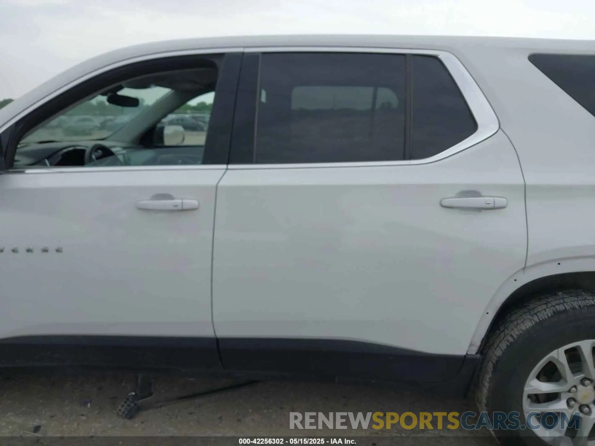 14 Photograph of a damaged car 1GNERFKW5KJ313744 CHEVROLET TRAVERSE 2019