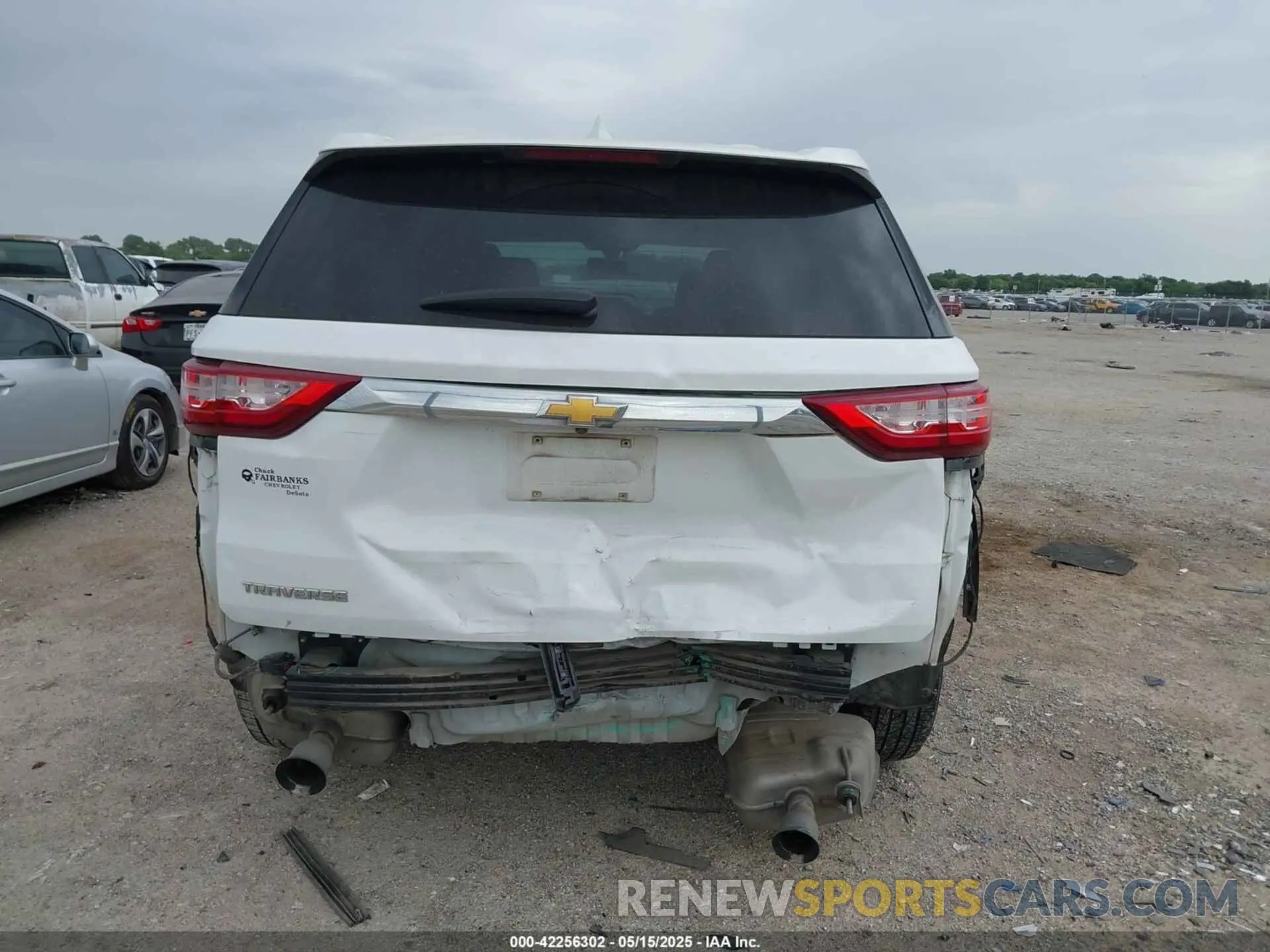16 Photograph of a damaged car 1GNERFKW5KJ313744 CHEVROLET TRAVERSE 2019