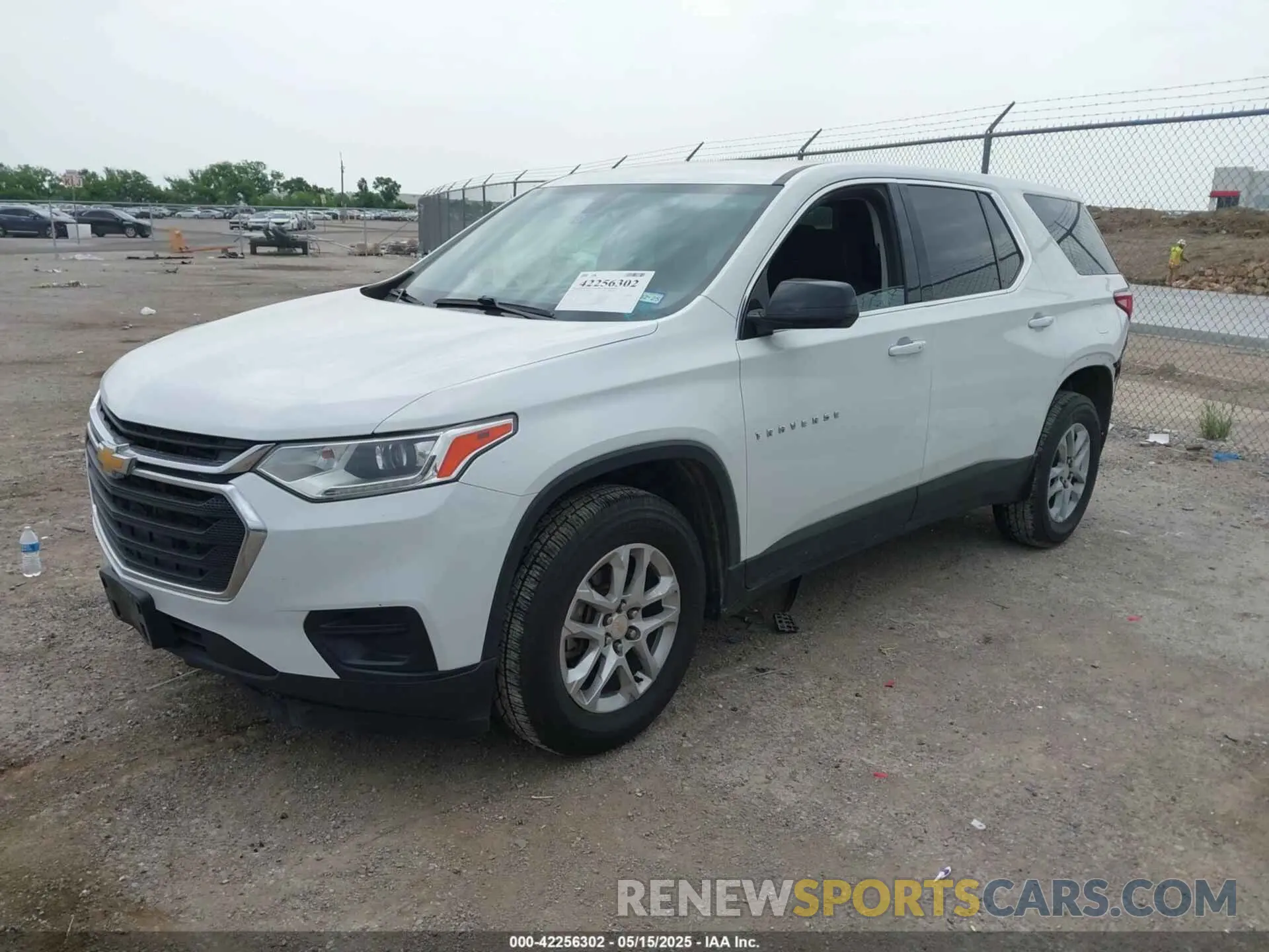 2 Photograph of a damaged car 1GNERFKW5KJ313744 CHEVROLET TRAVERSE 2019