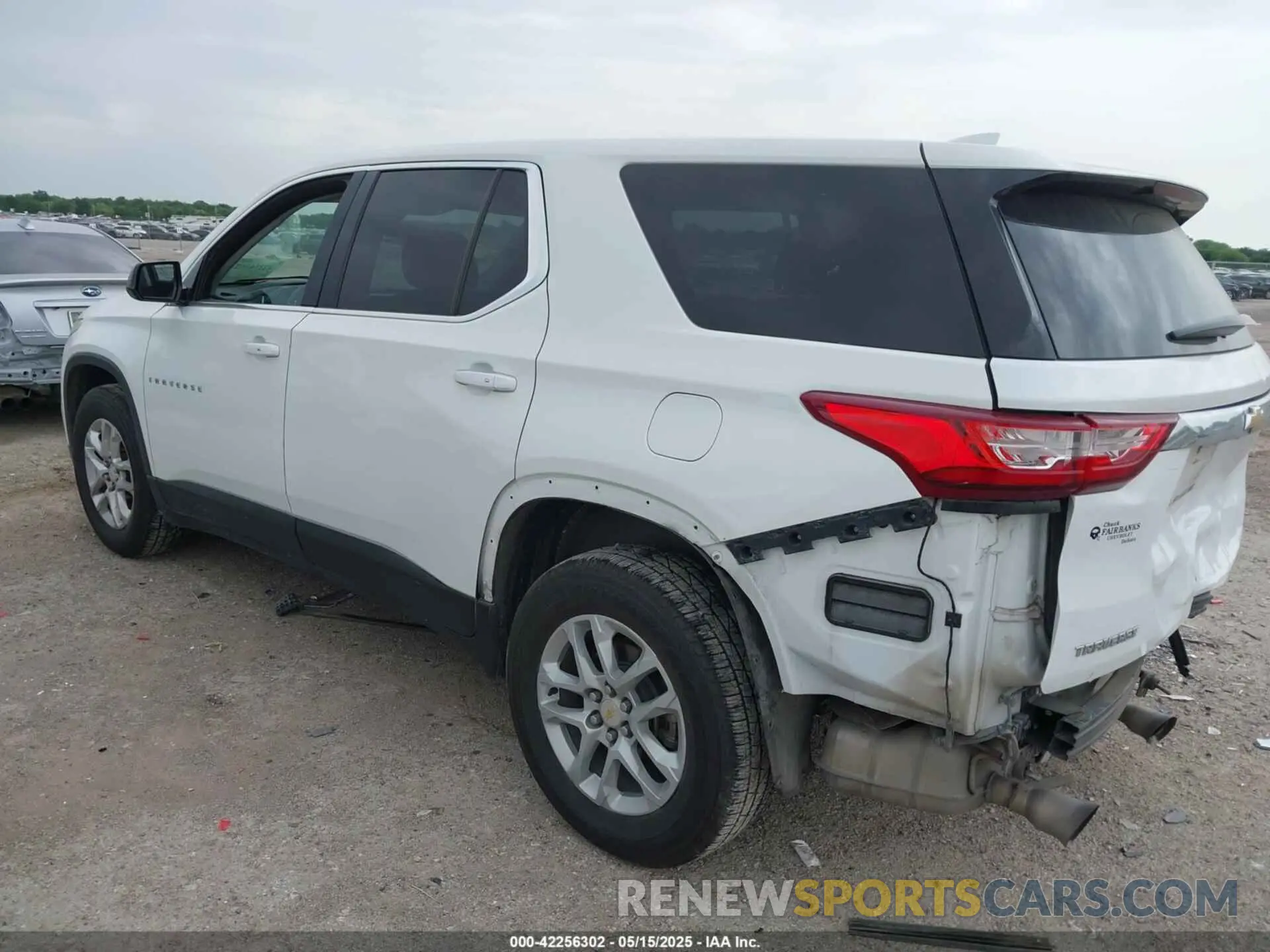 3 Photograph of a damaged car 1GNERFKW5KJ313744 CHEVROLET TRAVERSE 2019