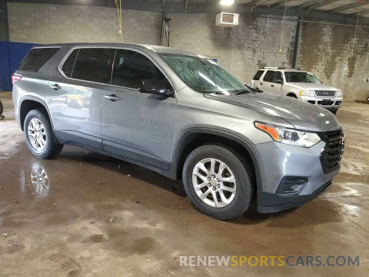 4 Photograph of a damaged car 1GNERFKW6KJ308732 CHEVROLET TRAVERSE 2019