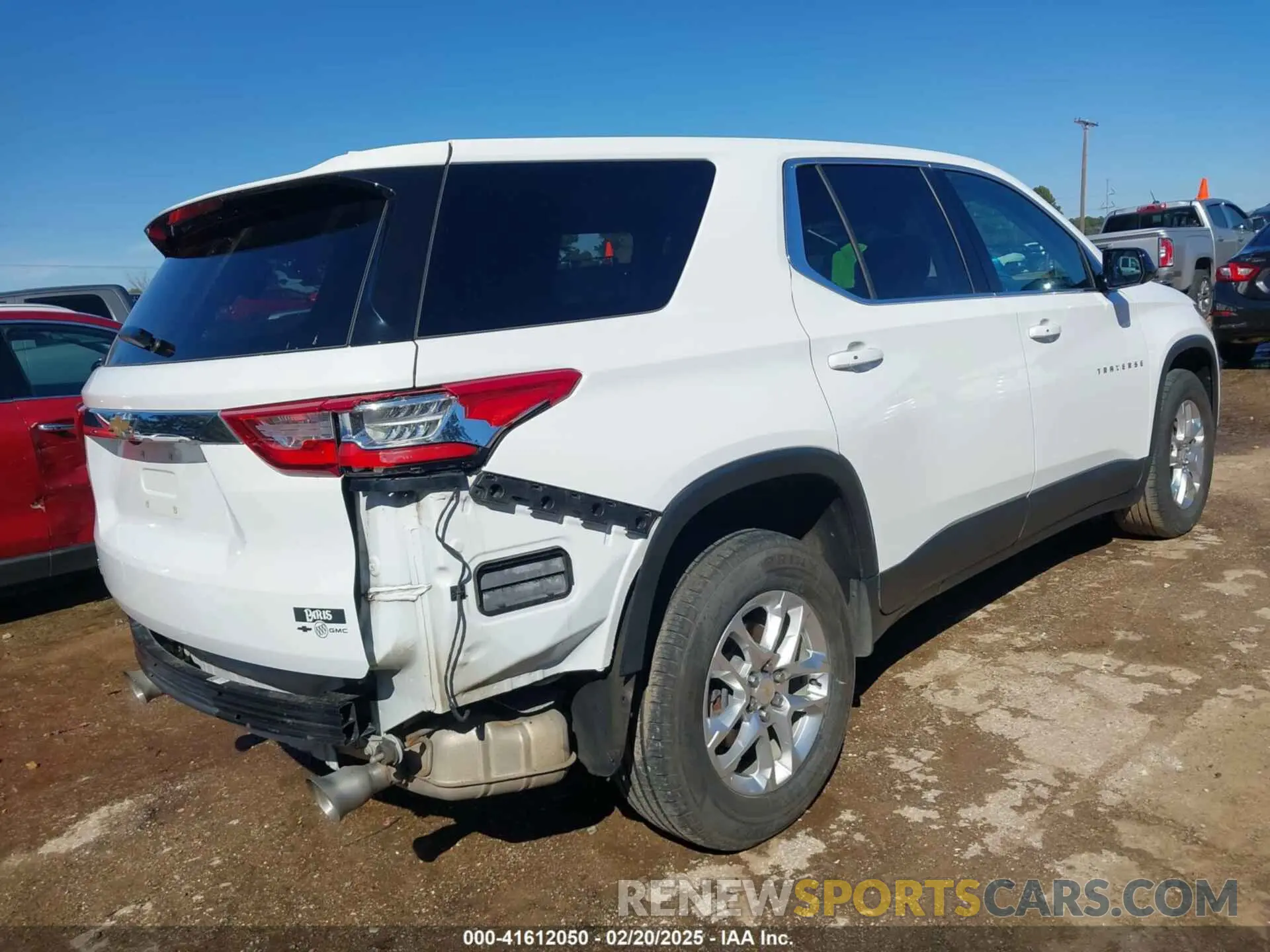 4 Photograph of a damaged car 1GNERFKW7KJ224791 CHEVROLET TRAVERSE 2019