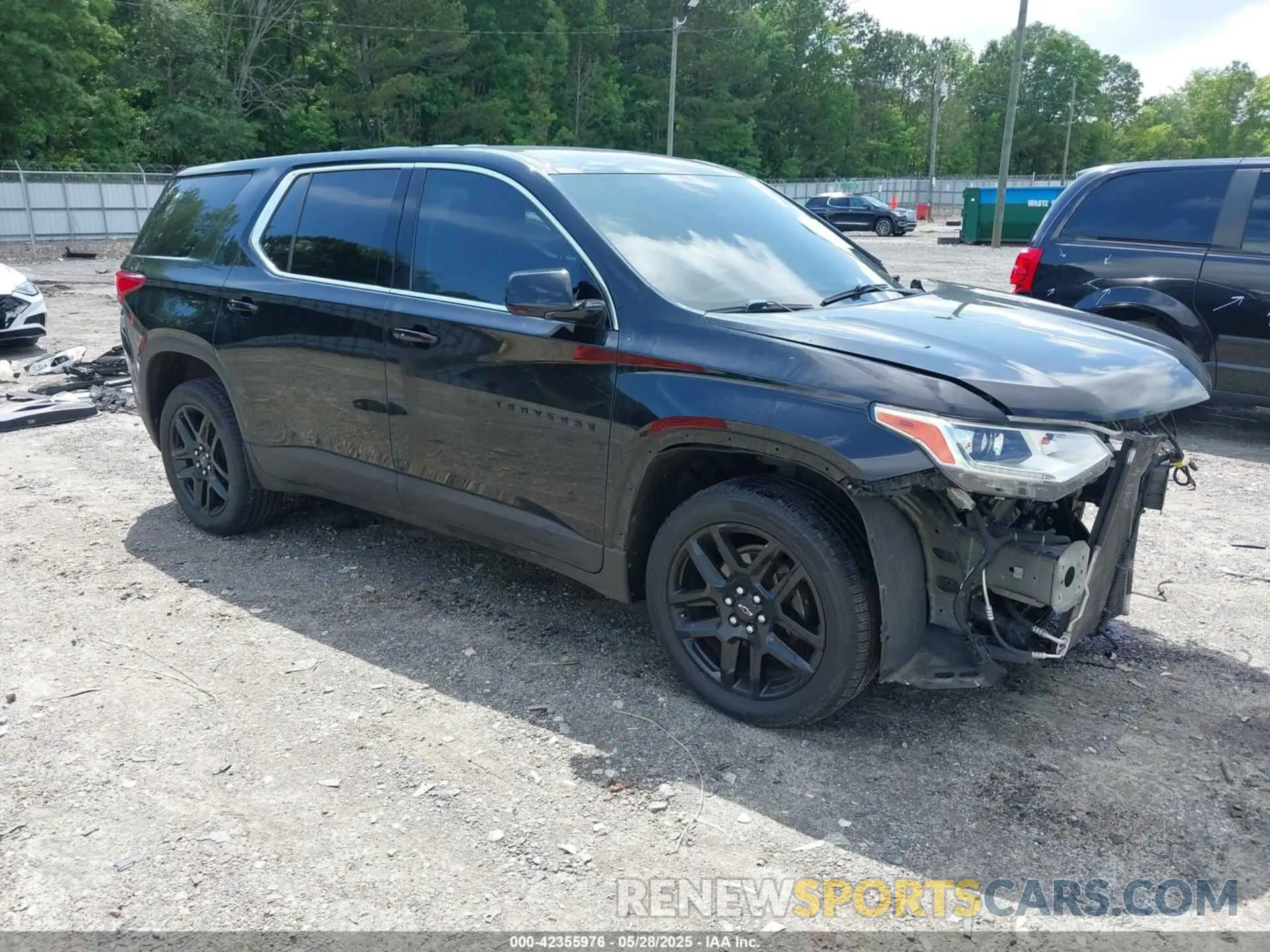 1 Photograph of a damaged car 1GNERFKW7KJ256625 CHEVROLET TRAVERSE 2019