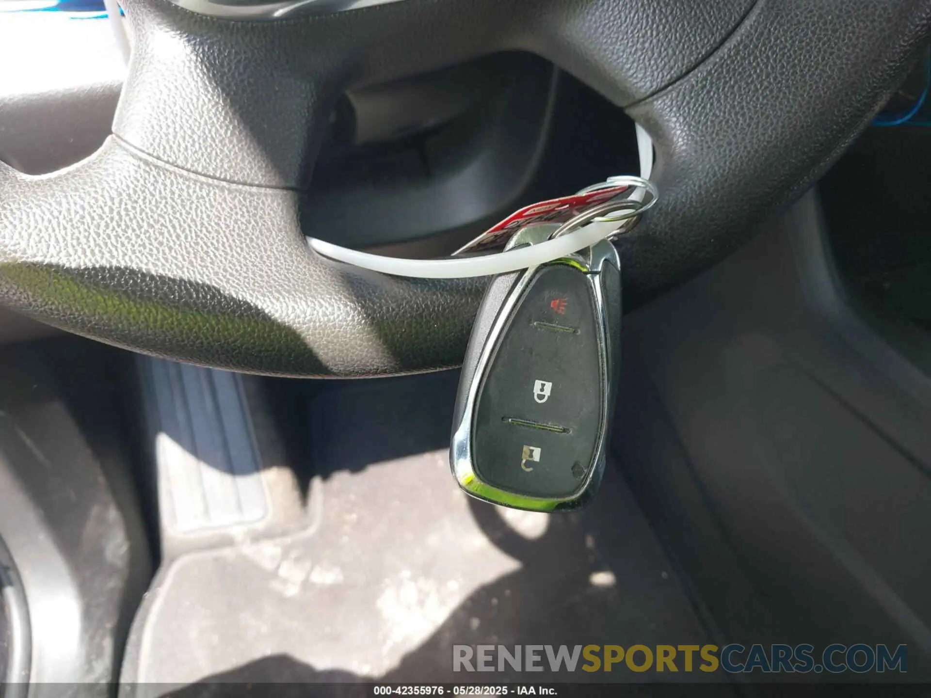 11 Photograph of a damaged car 1GNERFKW7KJ256625 CHEVROLET TRAVERSE 2019